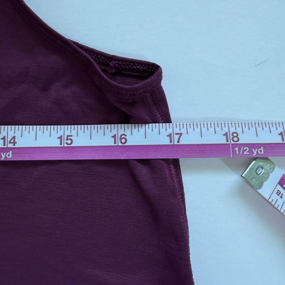 Athleta woman’s Purple Tank Sleeveless Relaxed Fit - Picture 4 of 5